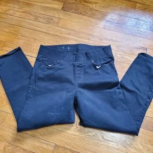 Levi's | Black Pull-on Pants